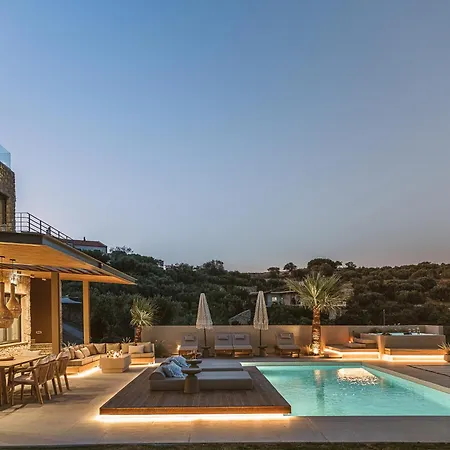Niolos I Villa